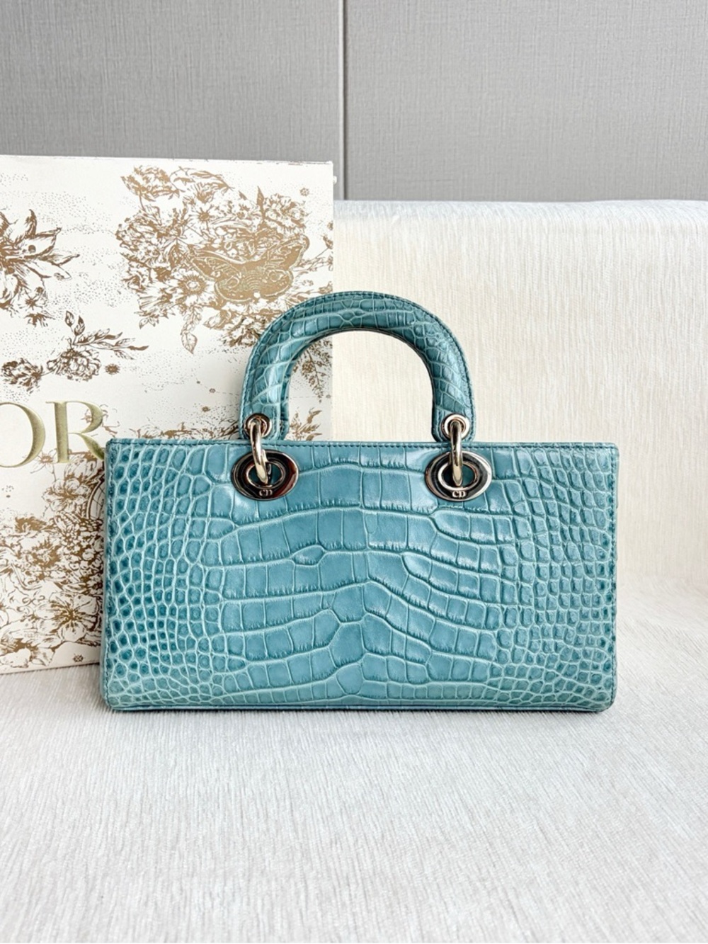Dior  | D-Joy Medium Crocodile Mint Blue Croc-Embossed Leather Top-Handle Bag - Picture 3 of 9